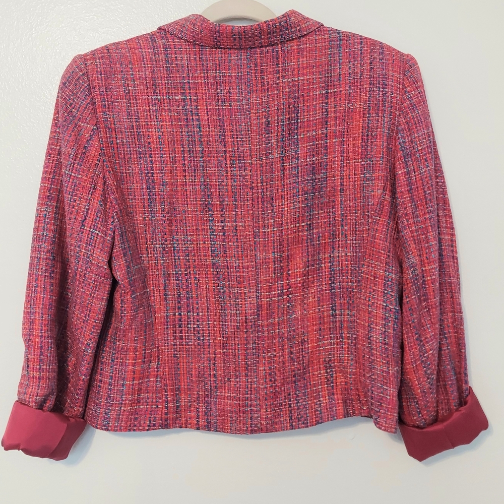 Vintage Handwoven Silk Tweed Blazer with Notched Lapels and Fitted Silhouette - Picture 4 of 9